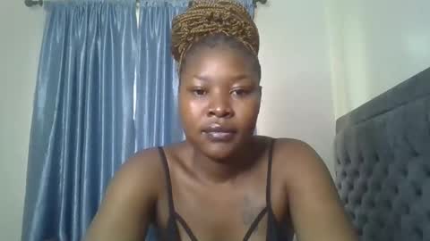 creamy_pie1 online show from March 4, 8:31 am