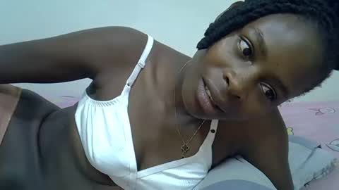 creamy_pussie online show from April 18, 6:50 am