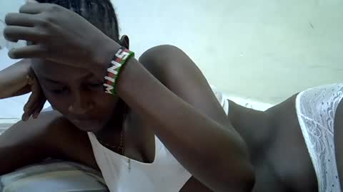 Snapshot of creamy_pussie chatting on August 5, 8:39 am creamy_pussie online show from August 5, 8:39 am