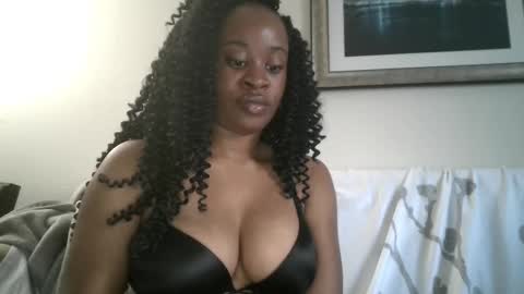 Snapshot of creamycherrypop chatting on February 22, 11:35 pm FREE  online show from February 22, 11:35 pm