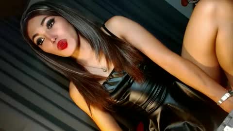 Snapshot of creamycum_celinexxx chatting on January 11, 9:15 pm Celine online show from January 11, 9:15 pm
