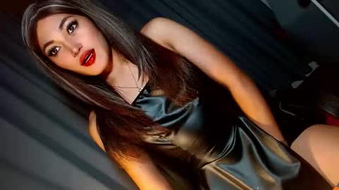 Snapshot of creamycum_celinexxx chatting on January 12, 4:40 pm Celine online show from January 12, 4:40 pm