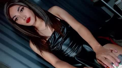 Snapshot of creamycum_celinexxx chatting on January 15, 10:35 pm Celine online show from January 15, 10:35 pm