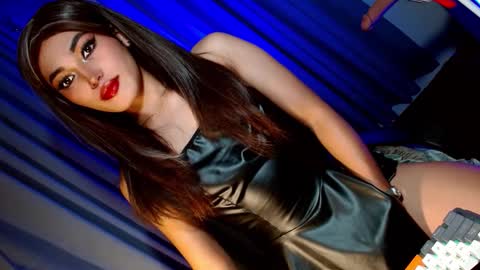 Snapshot of creamycum_celinexxx chatting on February 10, 4:58 pm Celine online show from February 10, 4:58 pm