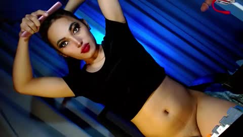 Snapshot of creamycum_celinexxx chatting on February 13, 10:00 pm Celine online show from February 13, 10:00 pm