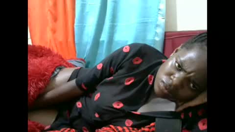 Snapshot of creamymomma chatting on January 29, 6:50 pm verah online show from January 29, 6:50 pm