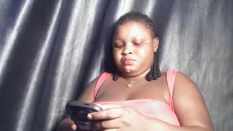 Snapshot of creamyposh1 chatting on October 22, 5:56 pm creamyposh1 online show from October 22, 5:56 pm