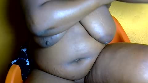 Snapshot of creamyposh1 chatting on July 30, 4:00 am creamyposh1 online show from July 30, 4:00 am