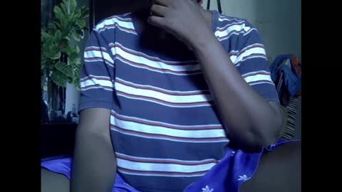 Snapshot of creamypussyxx chatting on November 17, 8:20 am creamypussyxx online show from November 17, 8:20 am