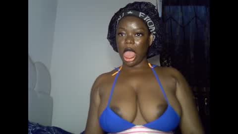 Snapshot of creamypussyxx chatting on June 20, 9:56 am creamypussyxx online show from June 20, 9:56 am