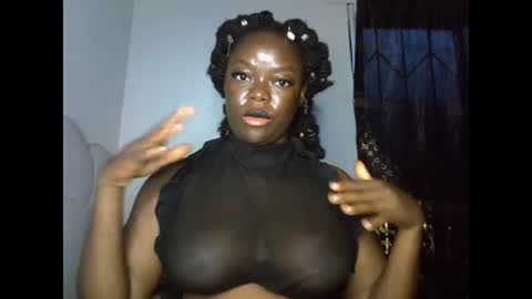 Snapshot of creamypussyxx chatting on July 16, 11:38 am creamypussyxx online show from July 16, 11:38 am