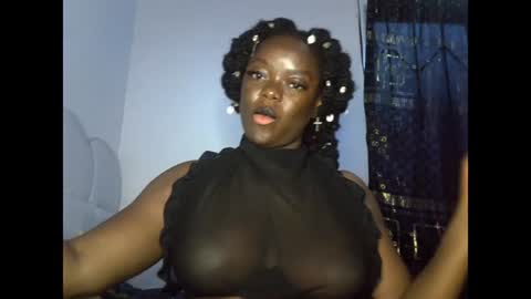Snapshot of creamypussyxx chatting on July 17, 11:39 am creamypussyxx online show from July 17, 11:39 am
