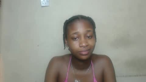 Snapshot of creamyxmuffin chatting on September 28, 8:09 am creamyxmuffin online show from September 28, 8:09 am