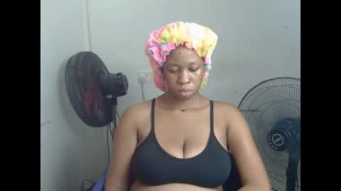 Snapshot of creamyxpussyx chatting on July 4, 8:31 am creamyxpussyx online show from July 4, 8:31 am