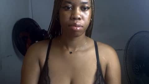 Snapshot of creamyxpussyx chatting on July 22, 9:56 am creamyxpussyx online show from July 22, 9:56 am