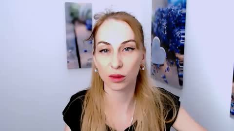 Snapshot of create_your_own_sun chatting on September 9, 12:48 pm Lera online show from September 9, 12:48 pm