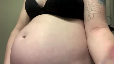 Breed me daddy  online show from December 15, 12:42 pm