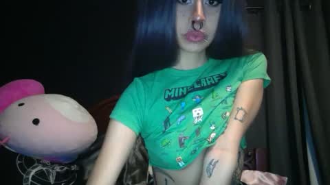 Snapshot of creature_nymph chatting on September 24, 5:44 am bunni xoxo online show from September 24, 5:44 am