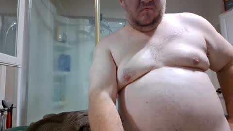 Snapshot of creeeping_death chatting on December 5, 8:44 am The hopeless romantic online show from December 5, 8:44 am