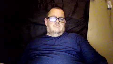 Snapshot of creeeping_death chatting on December 18, 7:36 am The hopeless romantic online show from December 18, 7:36 am