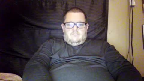 Snapshot of creeeping_death chatting on December 24, 1:59 am The hopeless romantic online show from December 24, 1:59 am