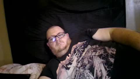 Snapshot of creeeping_death chatting on December 30, 2:42 am The hopeless romantic online show from December 30, 2:42 am