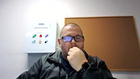 Snapshot of creeeping_death chatting on January 26, 12:37 am The hopeless romantic online show from January 26, 12:37 am