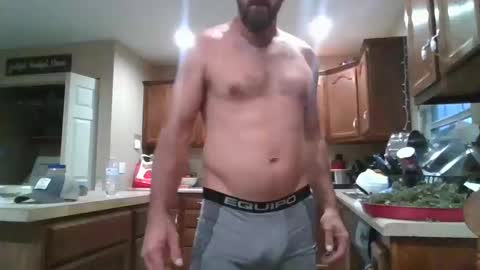 Snapshot of creeksidecouple chatting on October 13, 11:38 pm Creeksidecouple online show from October 13, 11:38 pm