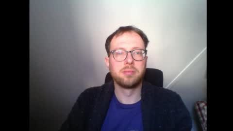 Snapshot of creloxp chatting on December 30, 12:42 pm creloxp online show from December 30, 12:42 pm