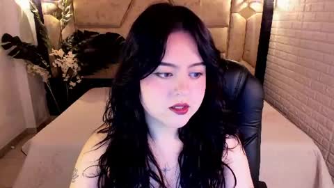 Snapshot of crimson_tati chatting on July 22, 1:25 pm Tatiana online show from July 22, 1:25 pm