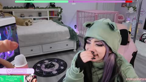 Crimson Kitten online show from January 16, 10:10 am