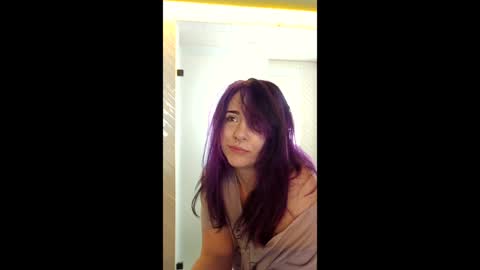 Crimson Kitten online show from May 11, 5:32 pm