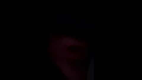 Snapshot of crippy4x4420 chatting on May 24, 3:33 am W online show from May 24, 3:33 am