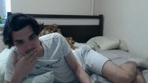 Snapshot of cris_peace chatting on December 21, 10:11 am JOIN IN A FAN CLUB AND YOU WILL HAVE 90 OF MY PHOTOVIDEO FREE FANSLY - online show from December 21, 10:11 am