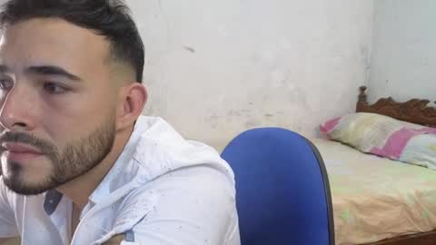 Snapshot of cris_simons chatting on January 26, 8:45 pm cris_simons online show from January 26, 8:45 pm