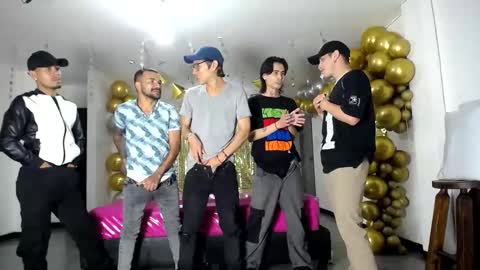 Snapshot of crismens chatting on January 21, 3:15 am crismens online show from January 21, 3:15 am