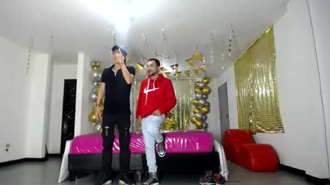 Snapshot of crismens chatting on February 6, 3:16 am crismens online show from February 6, 3:16 am