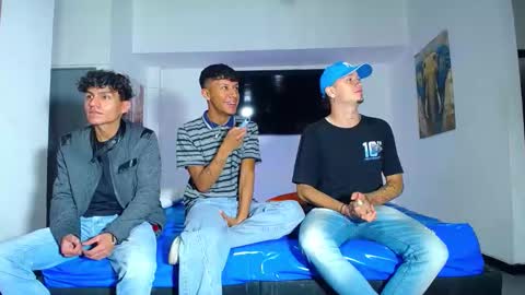 Snapshot of crismens chatting on September 12, 5:57 pm crismens online show from September 12, 5:57 pm