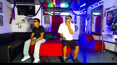 Snapshot of crismens chatting on December 21, 8:05 pm crismens online show from December 21, 8:05 pm