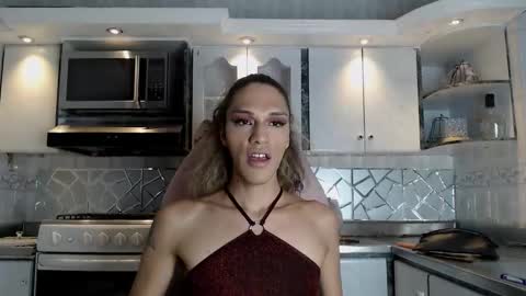 Cristina Onazis online show from March 10, 6:35 pm