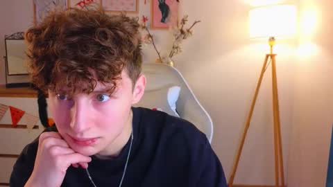 Chris online show from November 11, 3:01 pm