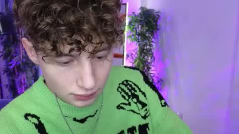 Chris online show from November 13, 3:33 pm