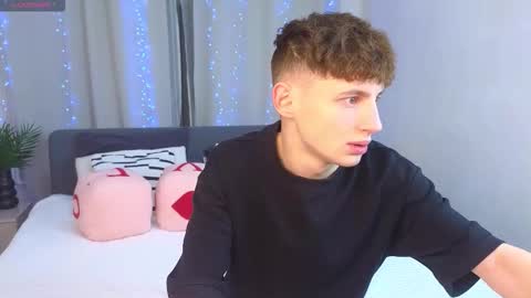 Chris online show from November 27, 2:52 pm