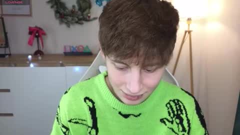 Snapshot of crisp1n chatting on January 17, 6:18 am Chris online show from January 17, 6:18 am