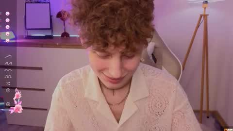 Snapshot of crisp1n chatting on February 25, 6:23 am Chris online show from February 25, 6:23 am