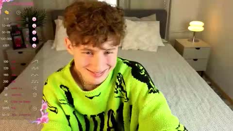 Snapshot of crisp1n chatting on February 26, 9:19 am Chris online show from February 26, 9:19 am