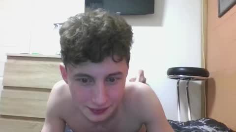 Snapshot of crisp1n chatting on March 11, 12:49 am Chris online show from March 11, 12:49 am