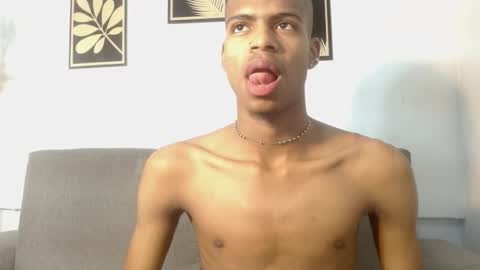 criss_zuri online show from October 3, 11:40 am