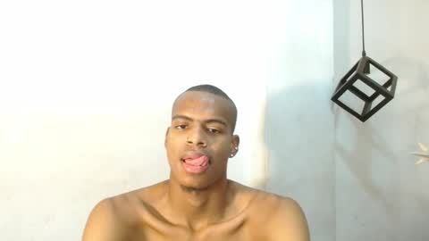 criss_zuri online show from October 16, 11:44 am