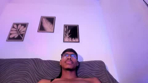 Snapshot of criss_zuri chatting on May 5, 2:14 pm criss_zuri online show from May 5, 2:14 pm